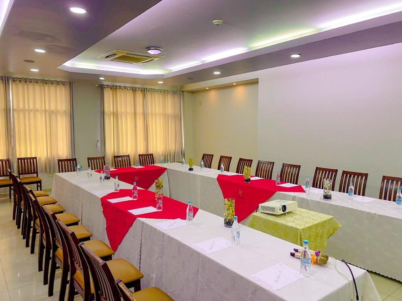 Hoa Binh 1 Hotel Long Xuyên Zewnętrze zdjęcie